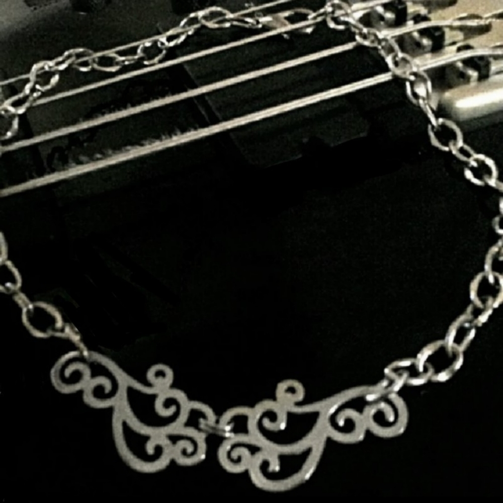 Unique Scroll Choker Necklace
